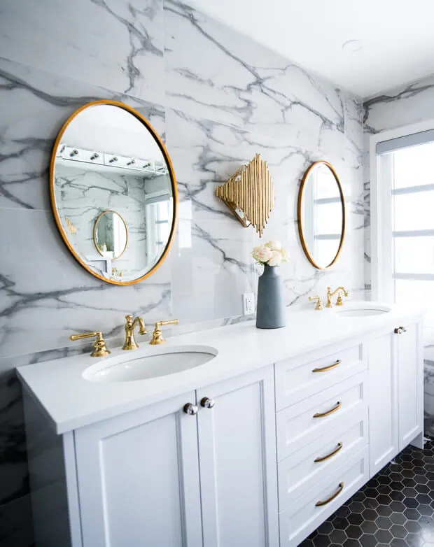 Bath sinks