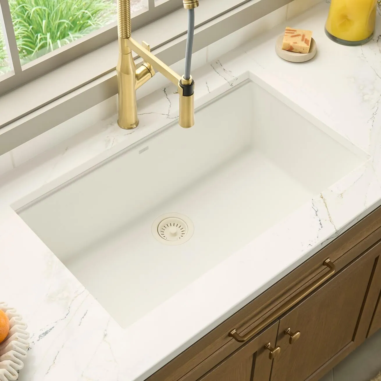 Ruvati 32 x 19 inch Granite Composite Quartz Undermount Single Bowl Kitchen Sink – Arctic White Matte