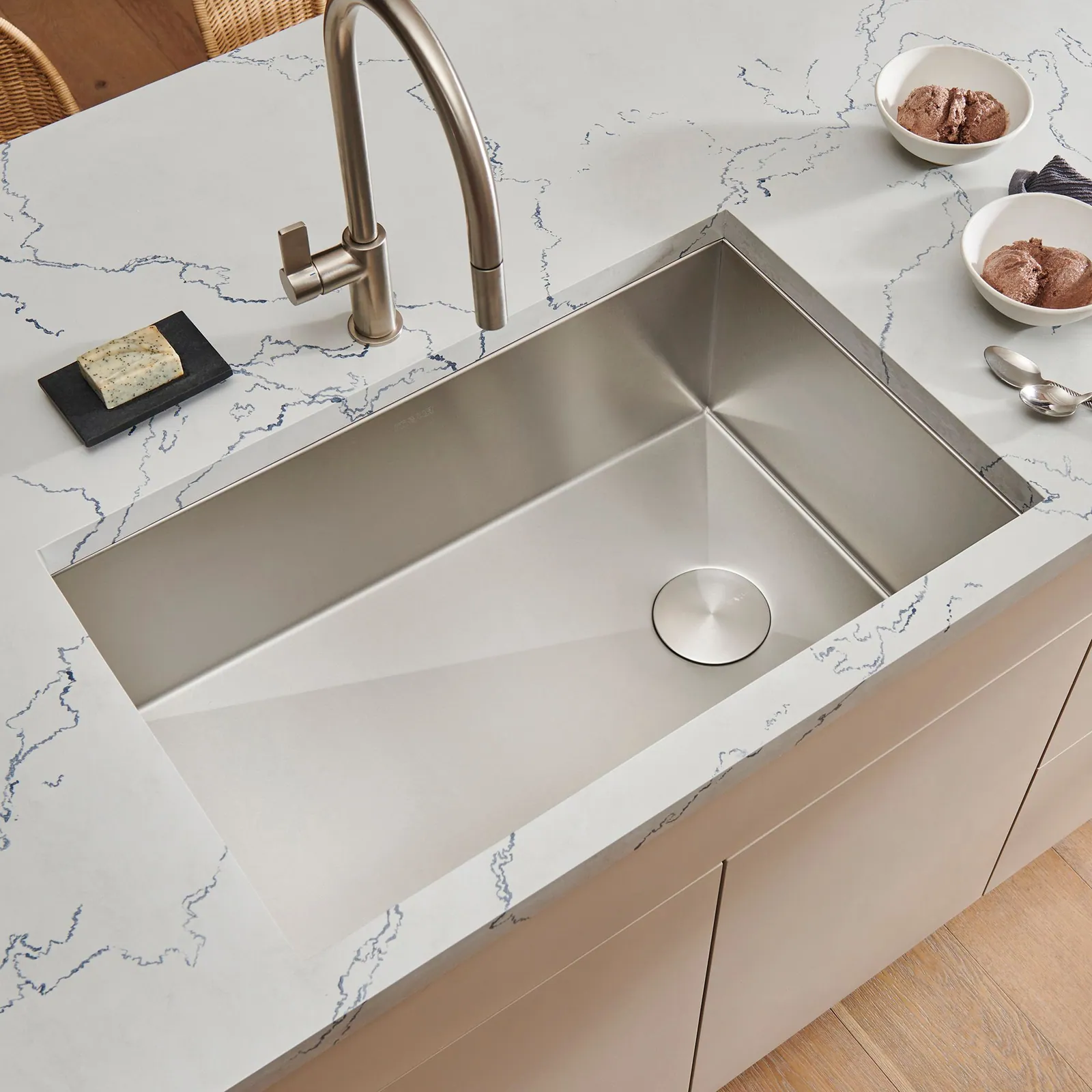 Ruvati 27-inch Slope Bottom Offset Drain Undermount Kitchen Sink Single Bowl Stainless Steel