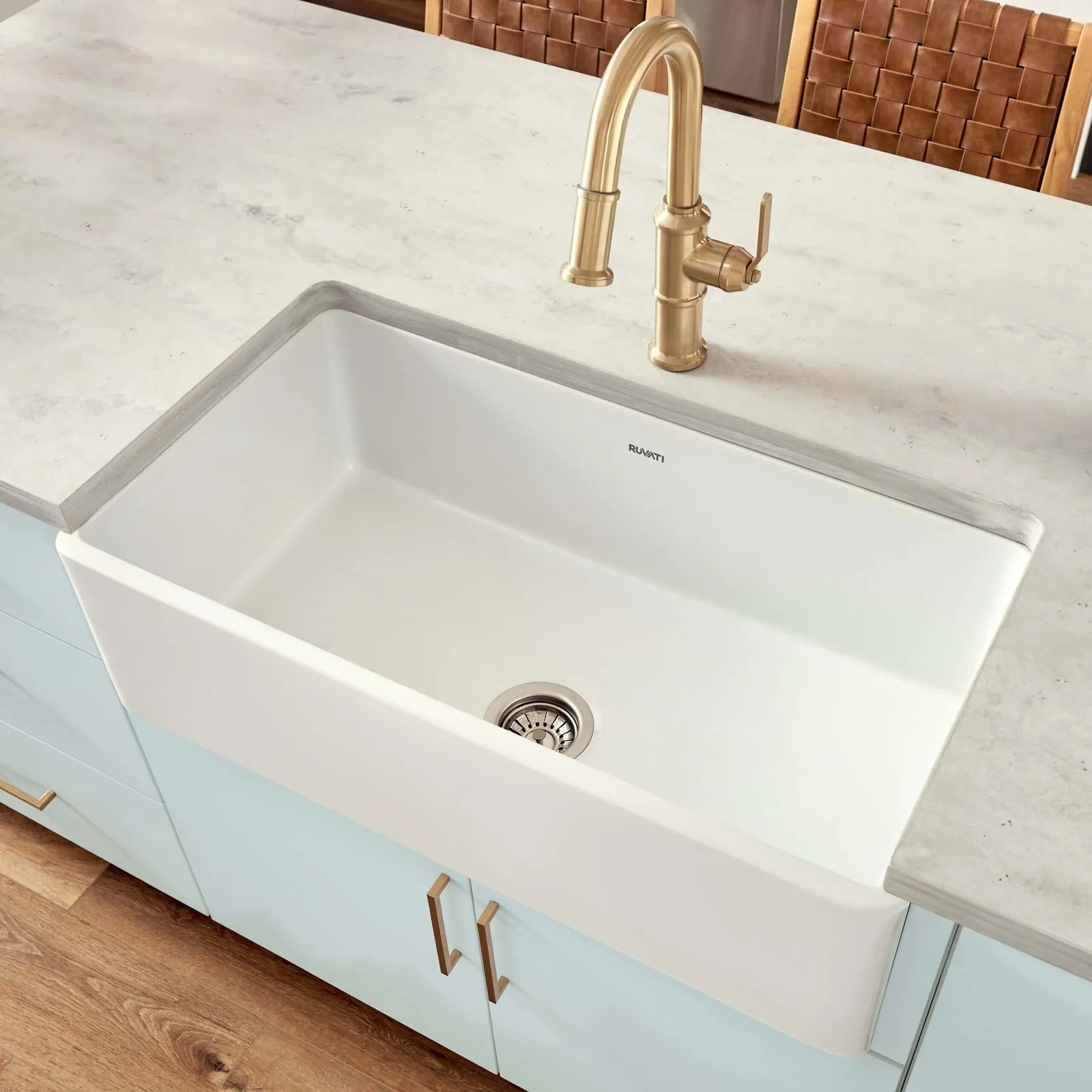 Ruvati 30 x 20 inch Fireclay Reversible Farmhouse Apron-Front Kitchen Sink Single Bowl – White