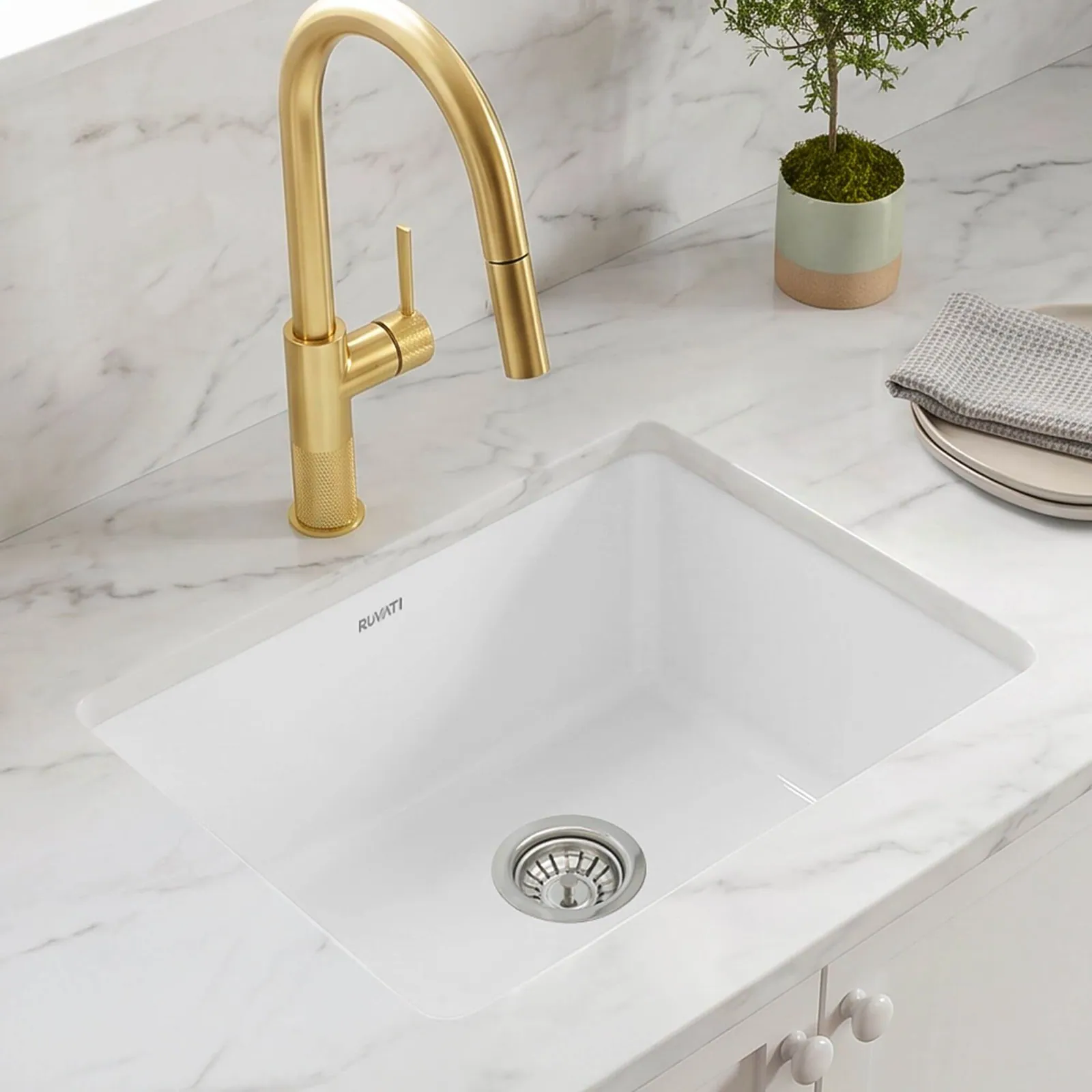 Ruvati 22 inch Fireclay White Farmhouse Undermount Kitchen Wet Bar Prep Sink Single Bowl