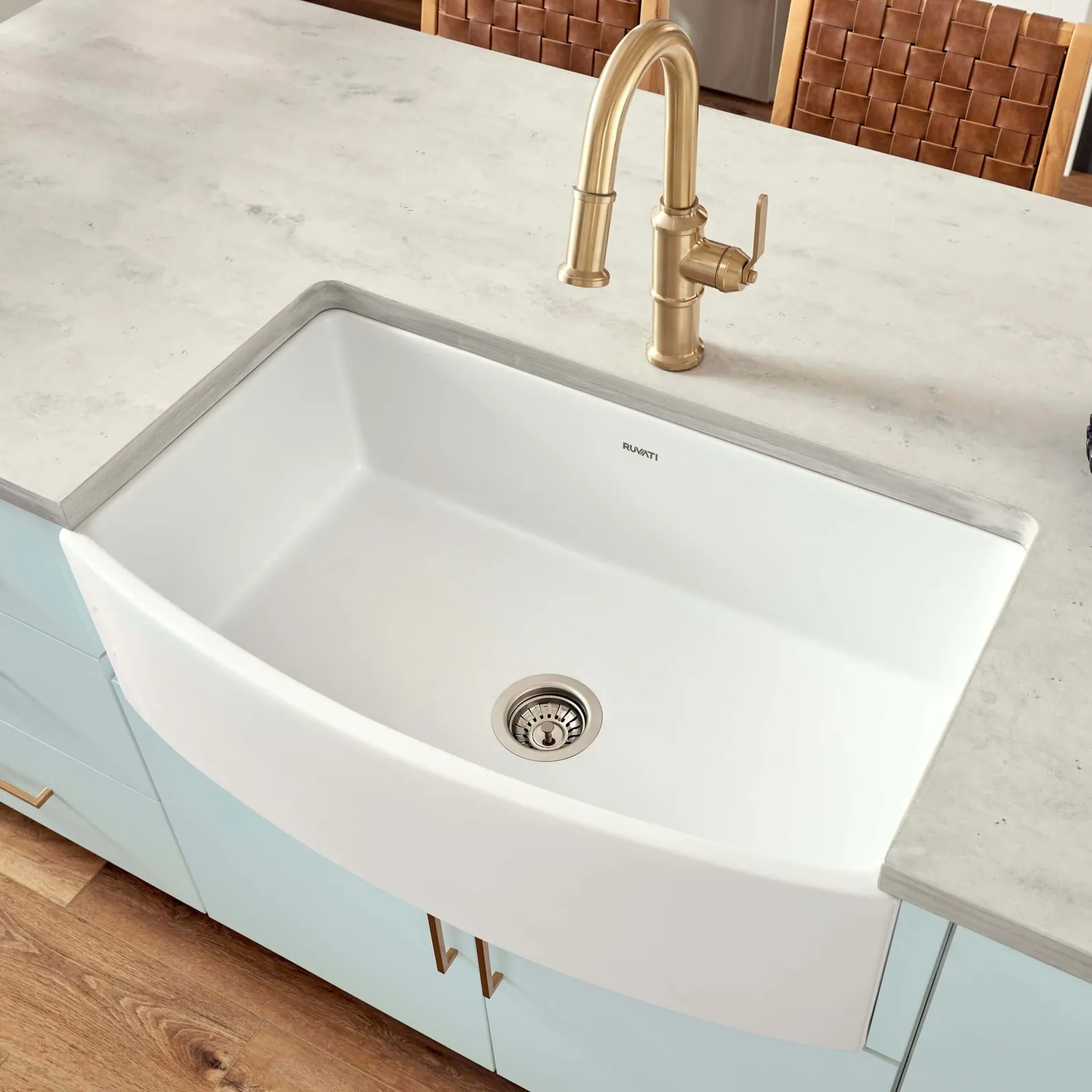 Ruvati 33 inch Fireclay White Farmhouse Kitchen Sink Bow Front Curved Apron Single Bowl