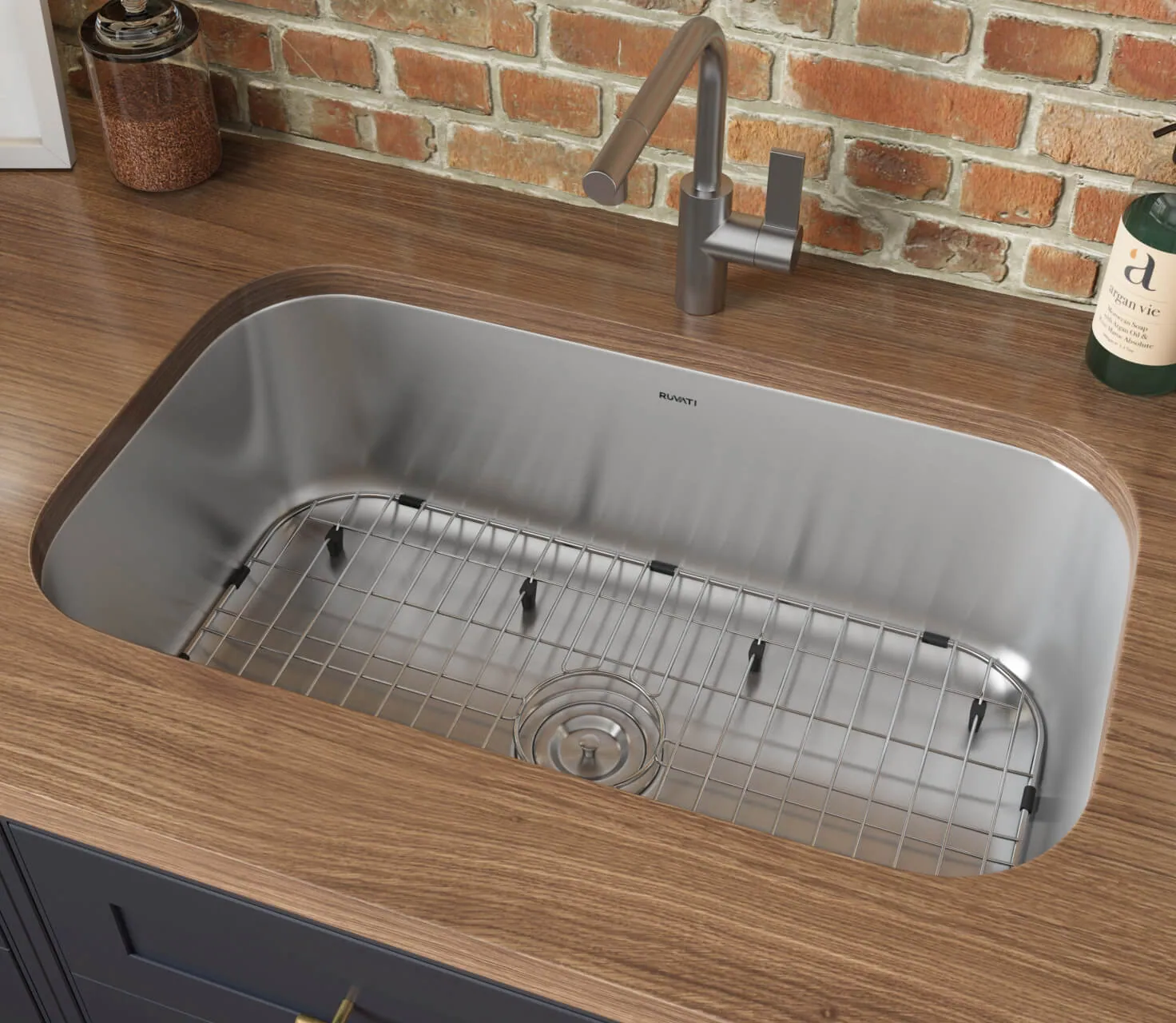 Ruvati 30-inch Undermount 16 Gauge Stainless Steel Kitchen Sink Single Bowl
