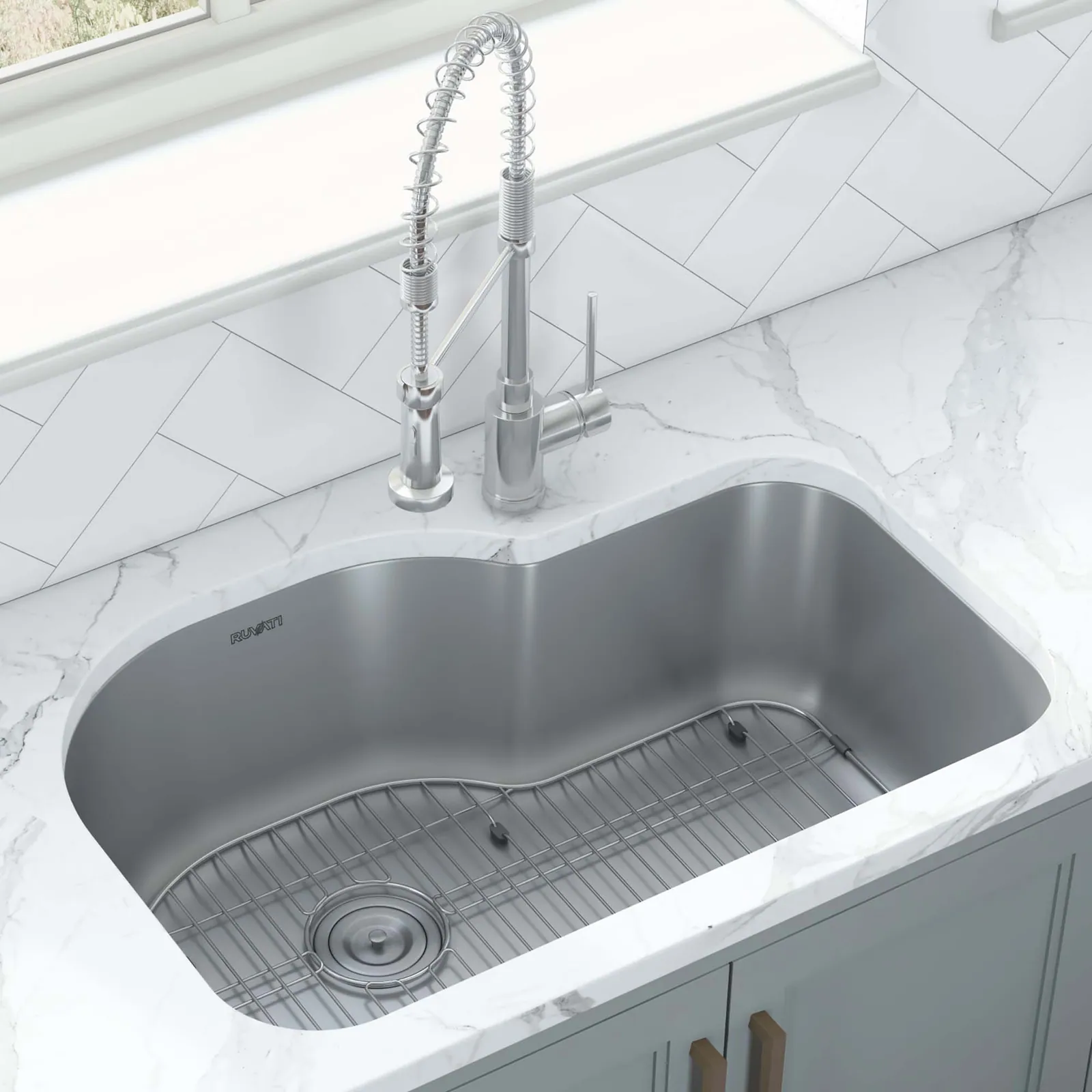 Ruvati RVM4700 Undermount 16 Gauge 32″ Kitchen Sink Single Bowl
