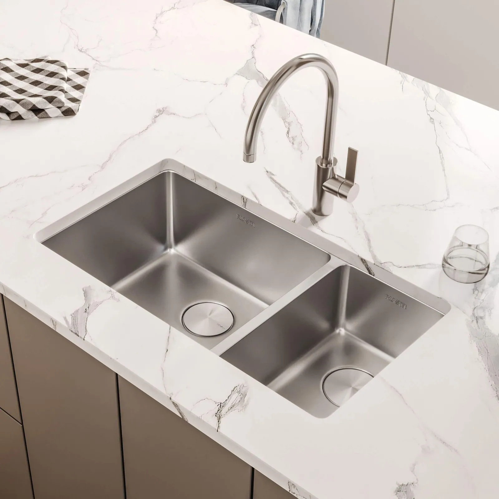 Ruvati 32-inch Undermount Kitchen Sink 70/30 Double Bowl 16 Gauge Stainless Steel